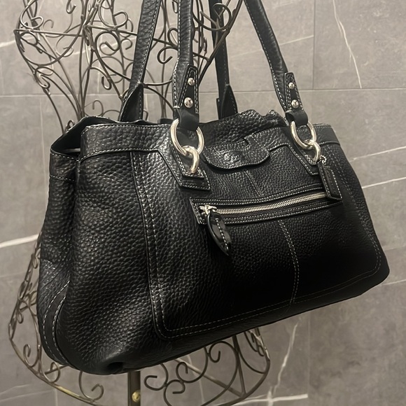 Coach Elegant Black pebble Leather Handbag w silver hardware - Picture 3 of 17